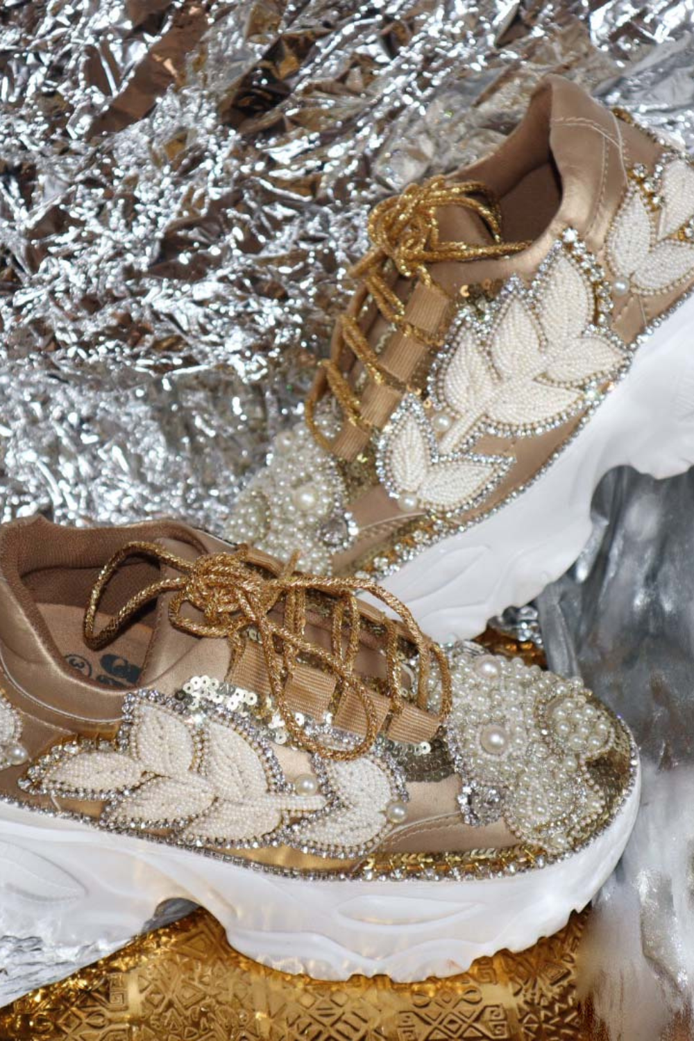 The Pearl Crown (Golden)