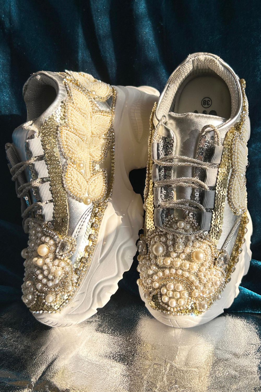 The Pearl Crown (Silver)