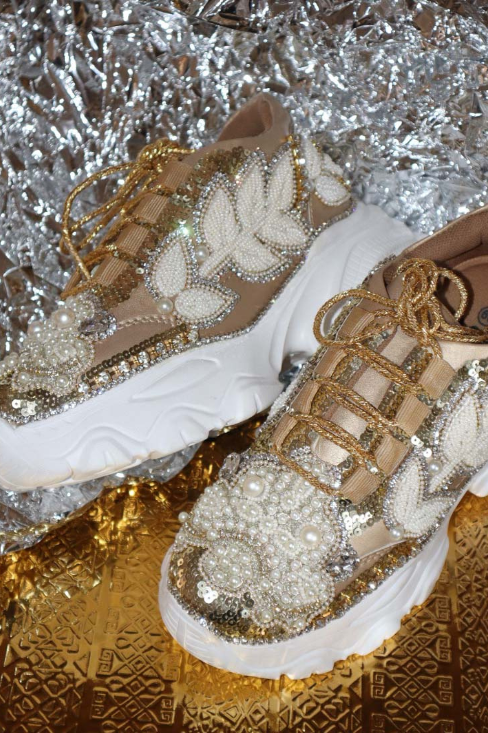 The Pearl Crown (Golden)