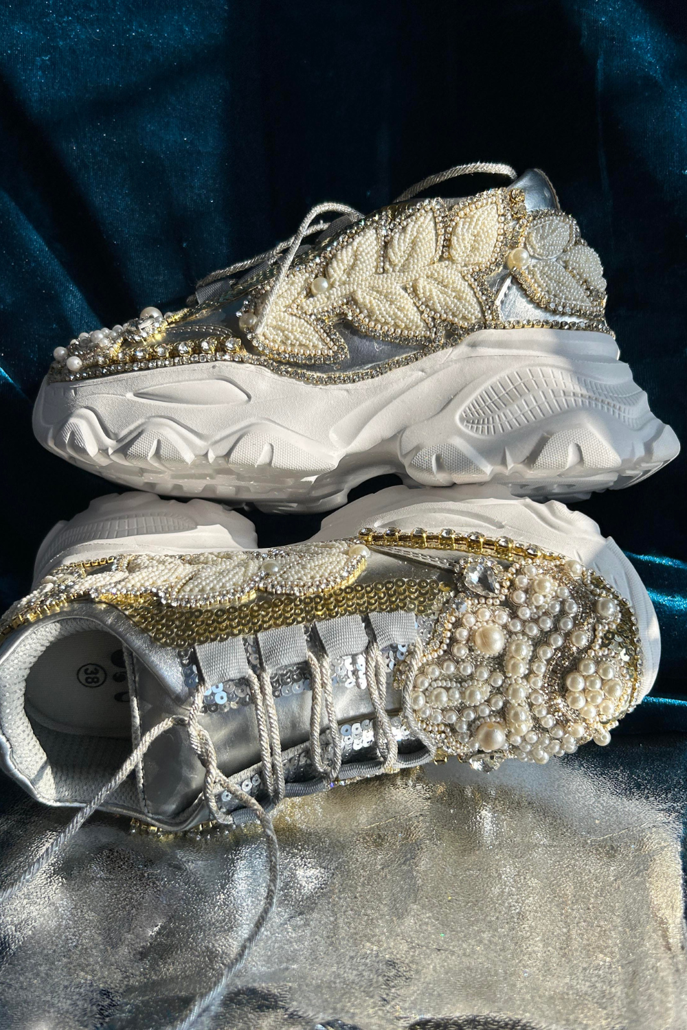 The Pearl Crown (Silver)