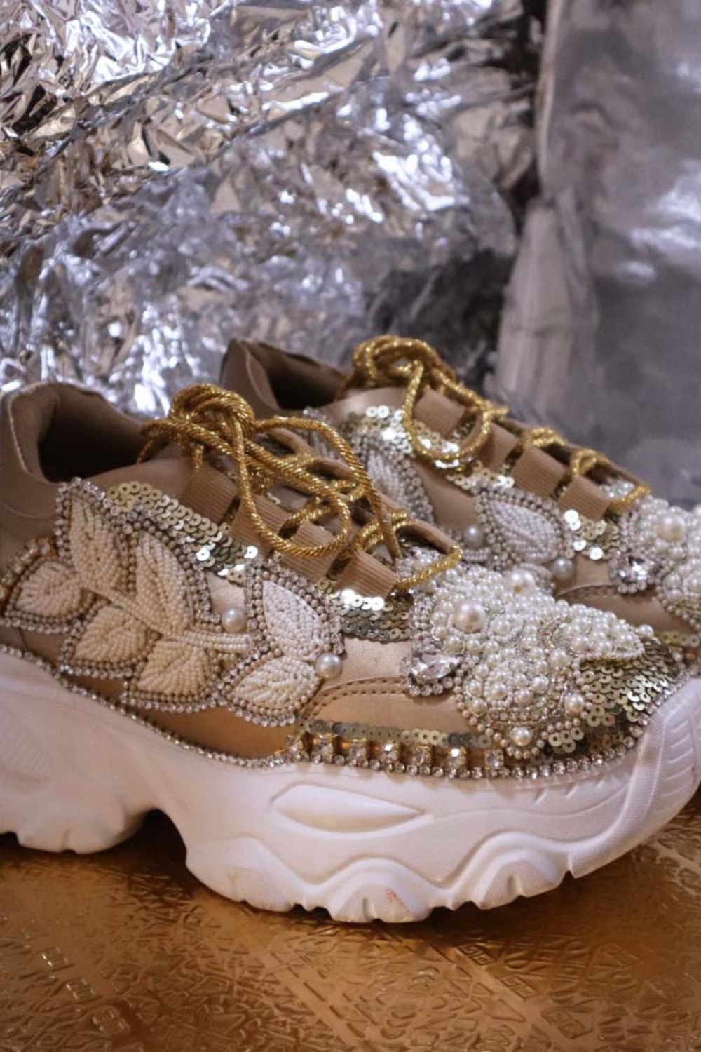 The Pearl Crown (Golden)