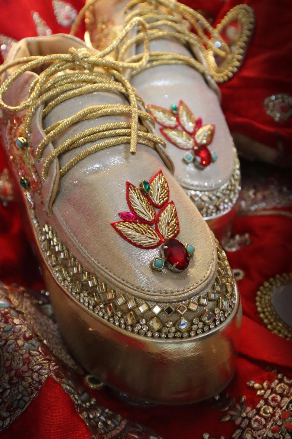 Ballad of Colours Luxe Golden Sneakers