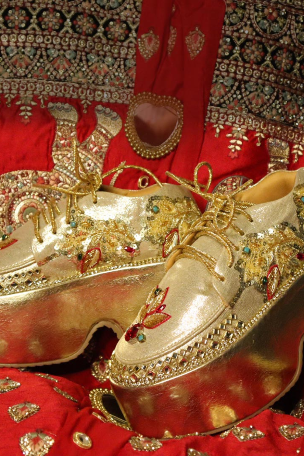 Ballad of Colours Luxe Golden Sneakers